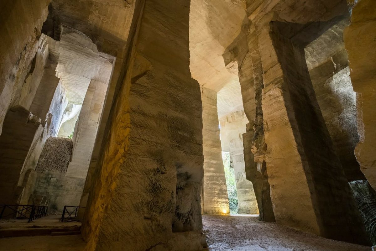 Pirrera Sant'Antonio — la cava sotterranea di Melilli, Sicilia